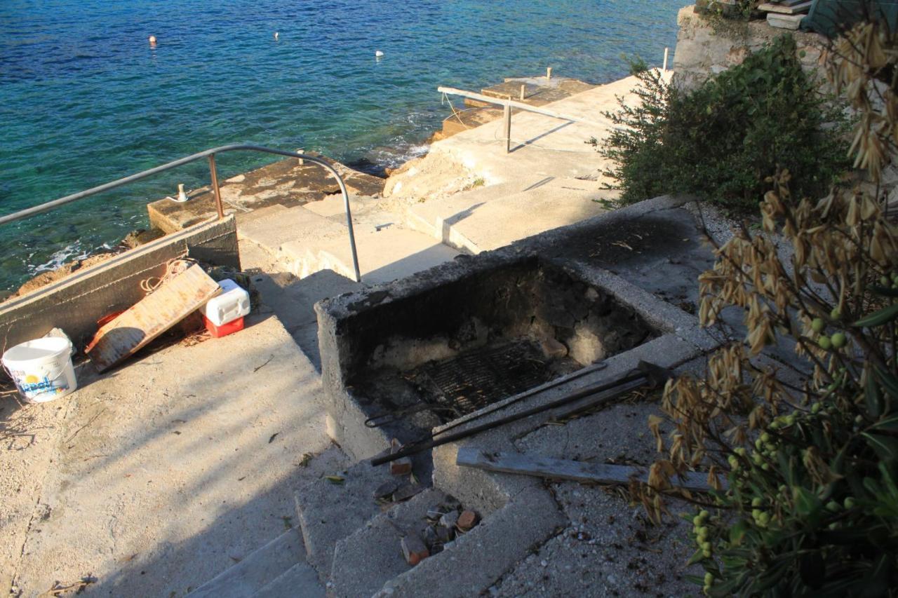 Apartments By The Sea Milna, Vis - 8913 Exterior photo