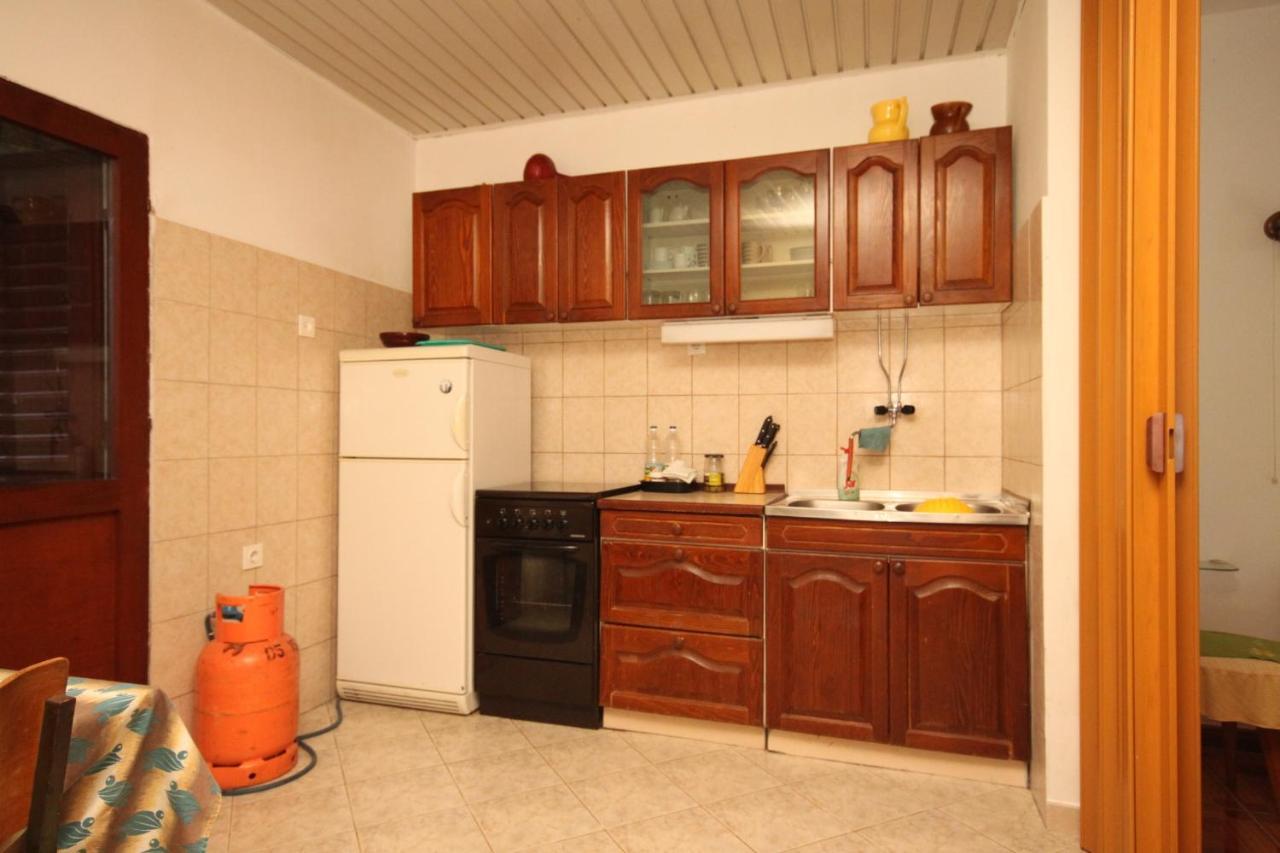 Apartments By The Sea Milna, Vis - 8913 Exterior photo