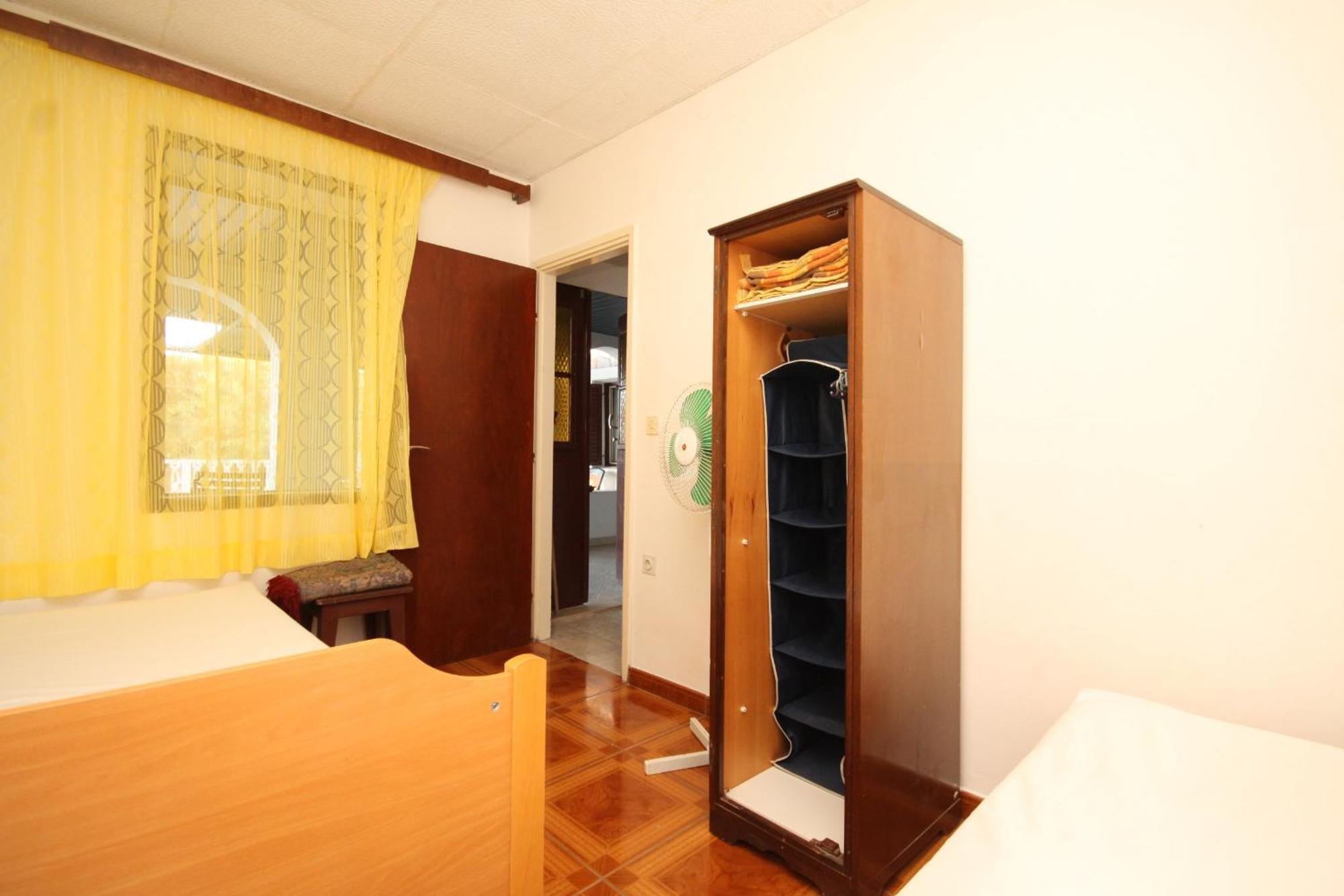Apartments By The Sea Milna, Vis - 8913 Room photo